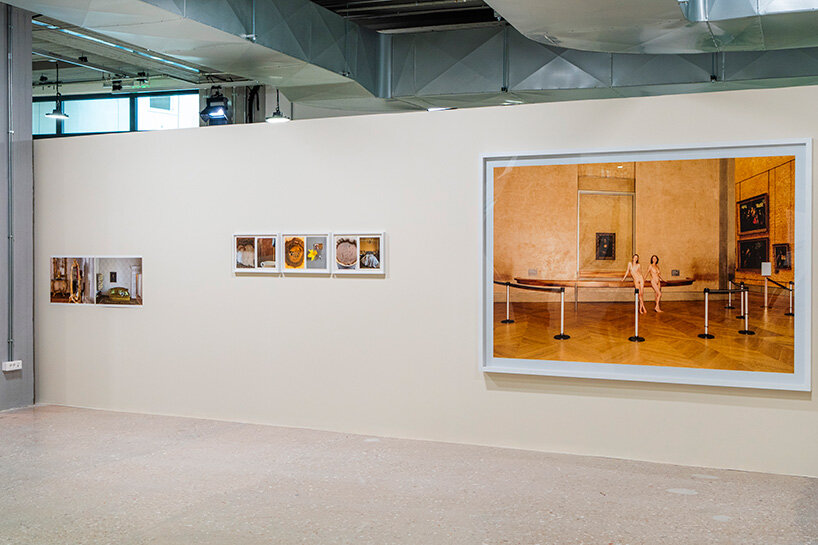 'Me tomo mi humor muy en serio': Jürgen Teller aporta su visión original a Onassis Ready, Atenas