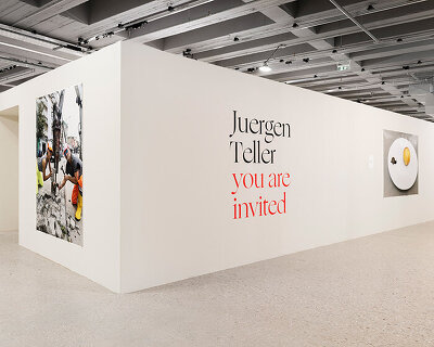 'I'm very serious with my humor': juergen teller brings his raw vision to onassis ready, athens