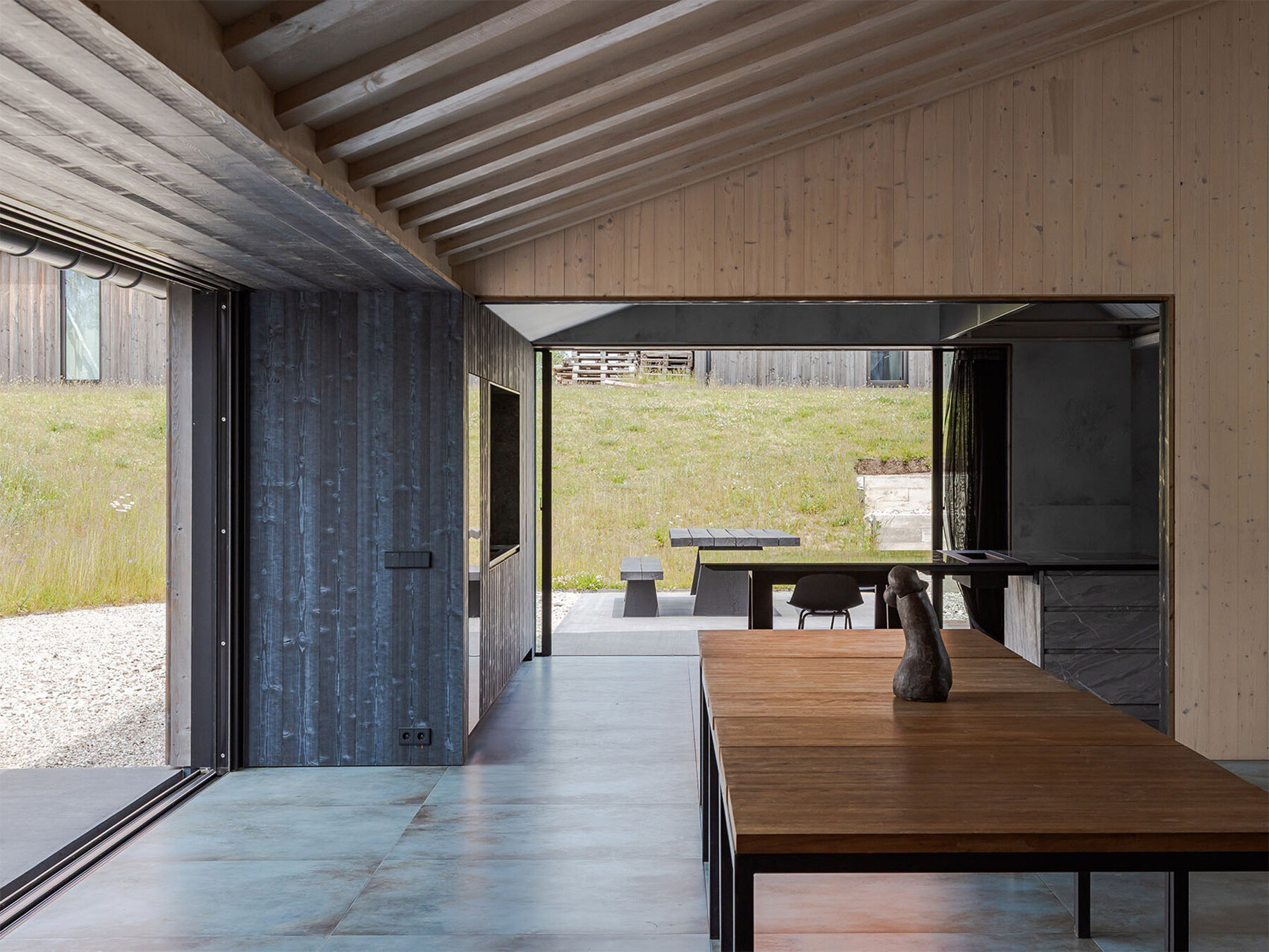 made-arhitekti-pavilosta-house-latvia-designboom-06a