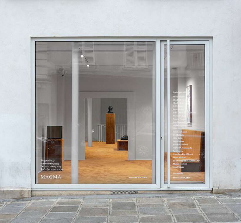 MAGMA trae sus páginas a la exposición de París con obras de Charles Ray, Jonas Mekas y más