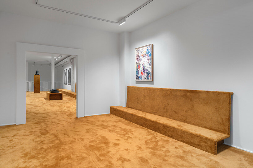 MAGMA trae sus páginas a la exposición de París con obras de Charles Ray, Jonas Mekas y más