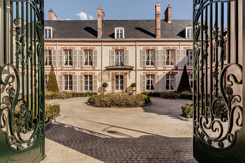 Perrier-jouët, ubicada en la maison Belle Époque, tiene la colección privada Art Nouveau más grande de Europa
