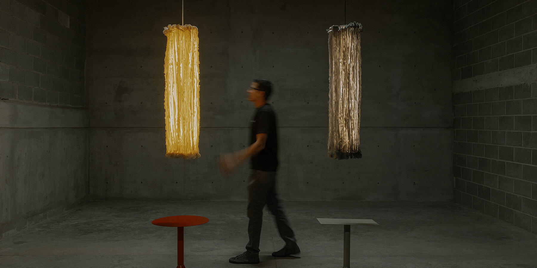 polybion-natural-urbano-lapso-sculptural-lamp-bacterial-cellulose-designboom-1800-3