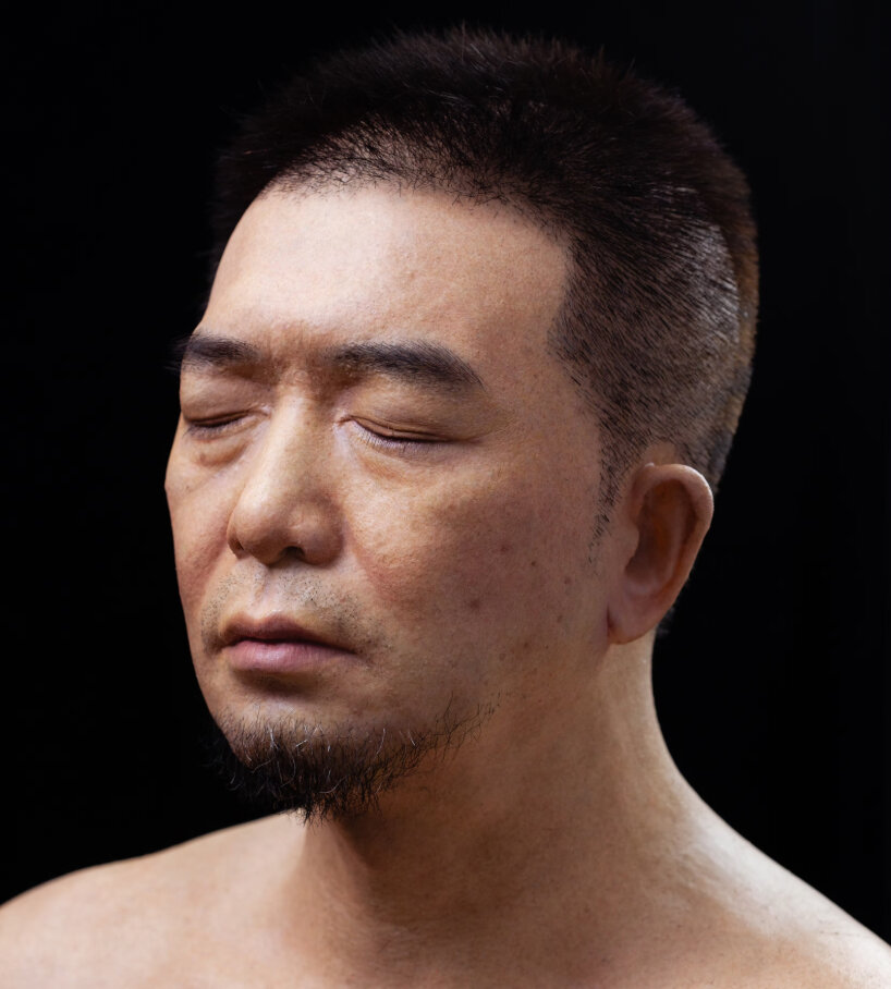 Forma avanzada de robot humanoide realista