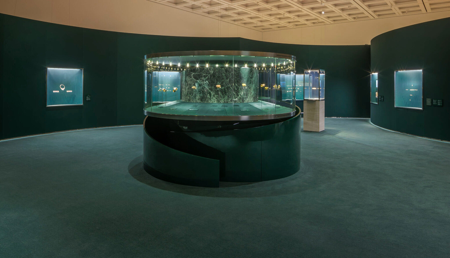 sanaa-formafantasma-kaleidoscopic-landscape-bulgari-exhibition-tokyo-designboom-large03