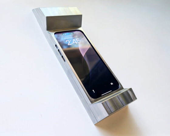 solid steel phone case is designed to be heavy, inconvenient and encourage less phone use