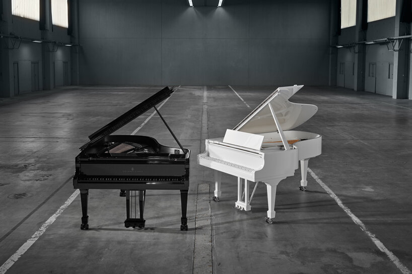 Steinway & Sons lanza pianos de cola extra negros y extra blancos con diseño monocromático