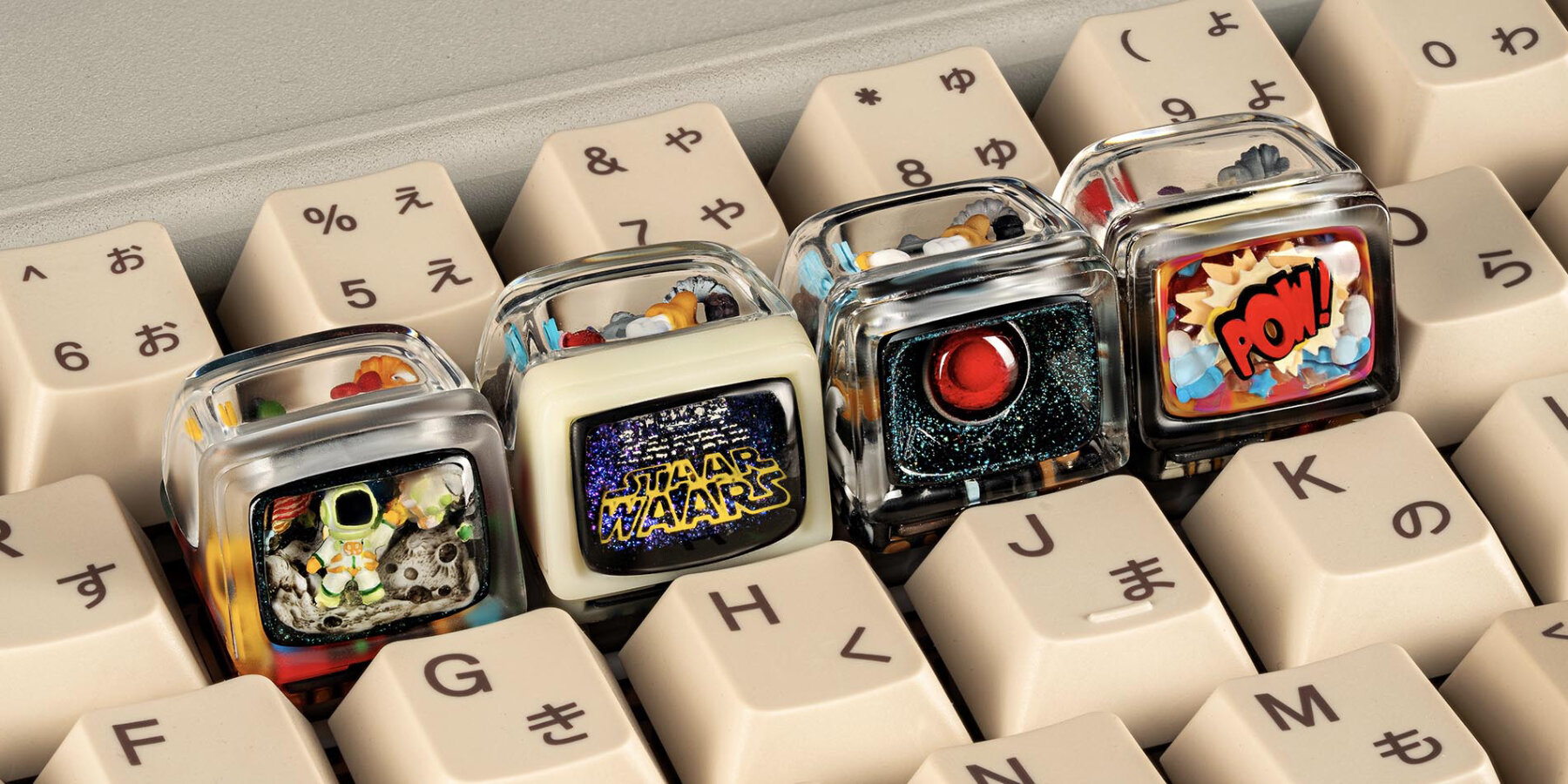 transparent-keycaps-retro-TV-design-1984-apple-macintosh-128k-jelly-key-designboom-bqan