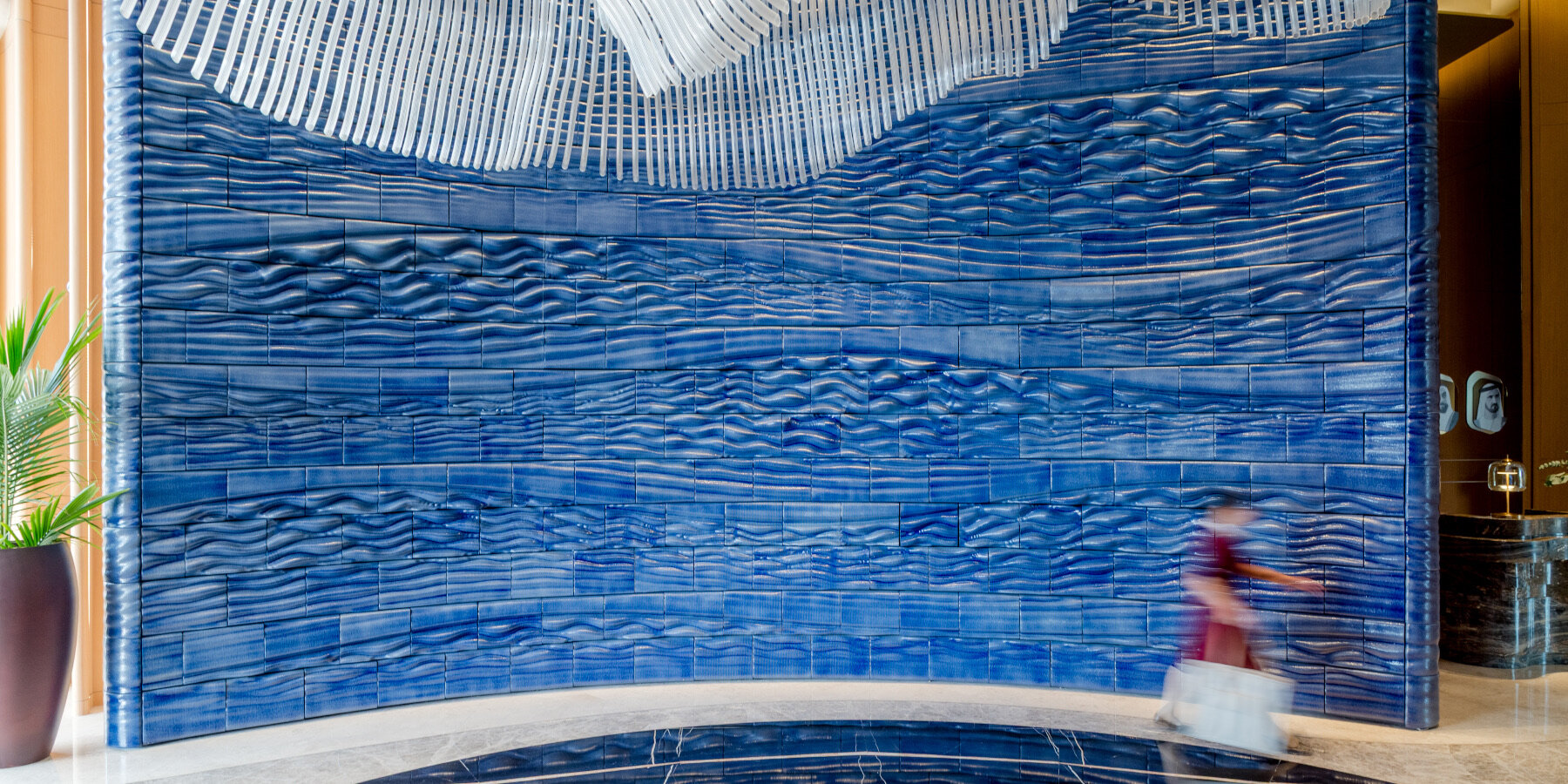 two-3d-printed-ceramic-entrance-studio-rap-dubai-hotel-designboom-1800-3