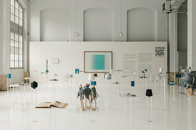 Lámpara tejida: eugene kankawa y A-POC ABLE ISSEY MIYAKE transforman fotos en tela