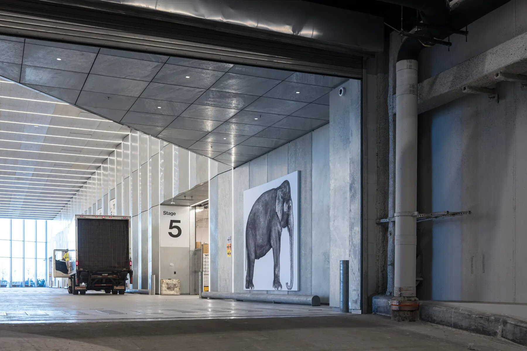 bjarke-ingels-group-BIG-wildflower-film-studios-astoria-new-york-designboom-06a