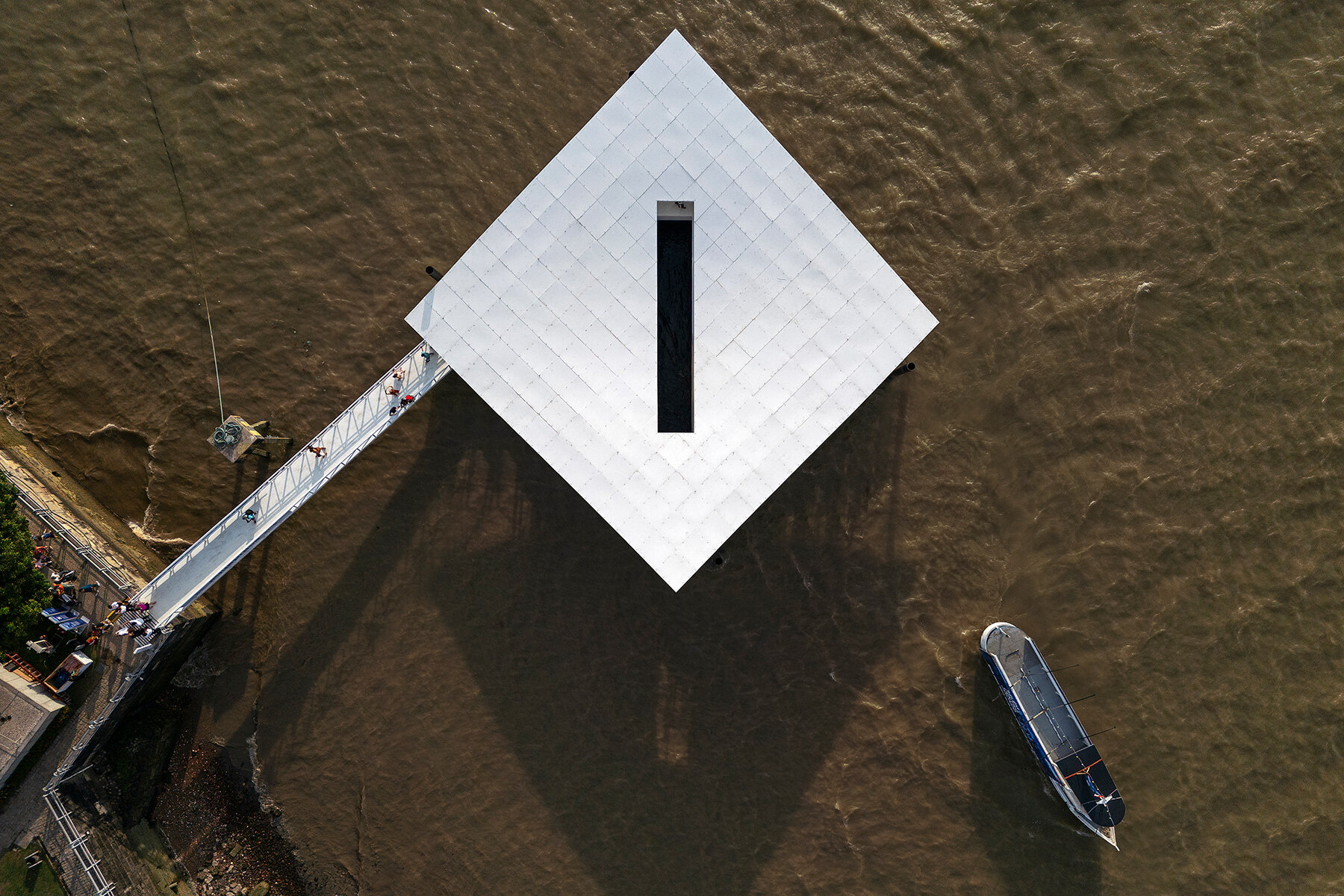 carlo-ratti-howeleryoon-floating-aquapraca-venice-belem-cop30-designboom-large02