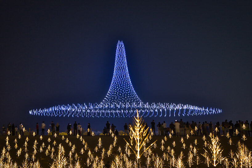 DRIFT lights up abu dhabi with whispering grass, heartbeat blooms, and 2,000-drone falcon