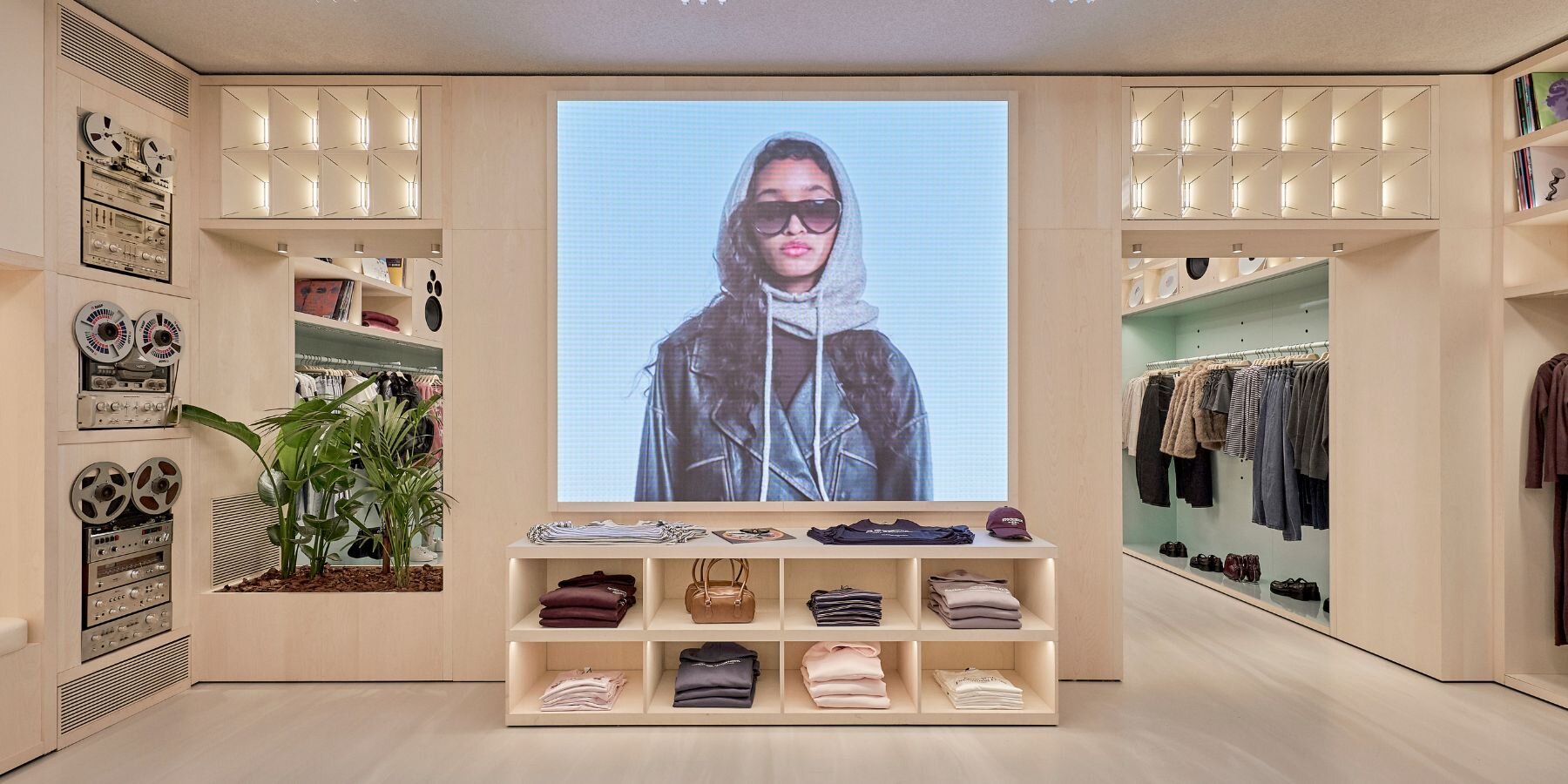 el-departamento-bershka-concept-store-san-sebastian-spain-designboom-1800-2