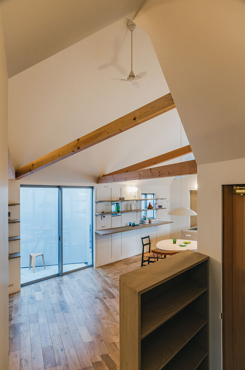 ever-changing light shapes 'kaleidoscope' family home in japan by fumi aso architect