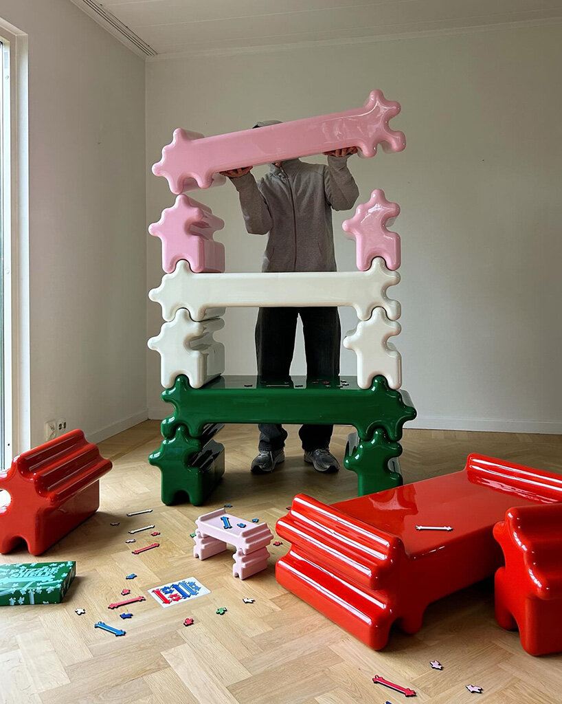 Las unidades de almacenamiento apilables de Gustav Westermann encajan como piezas gigantescas y elegantes de un rompecabezas