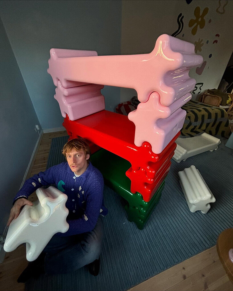 Las unidades de almacenamiento apilables de Gustav Westermann encajan como piezas gigantescas y elegantes de un rompecabezas