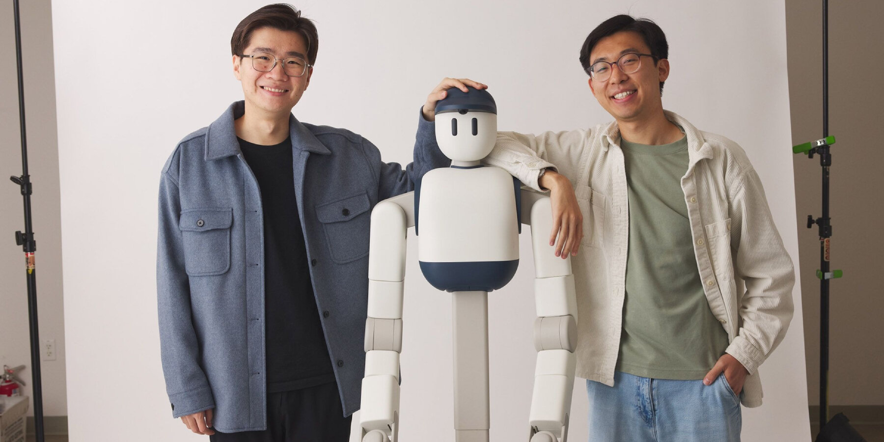 half-bodied-home-robot-memo-cartoon-character-humanoid-assistant-designboom-ban2