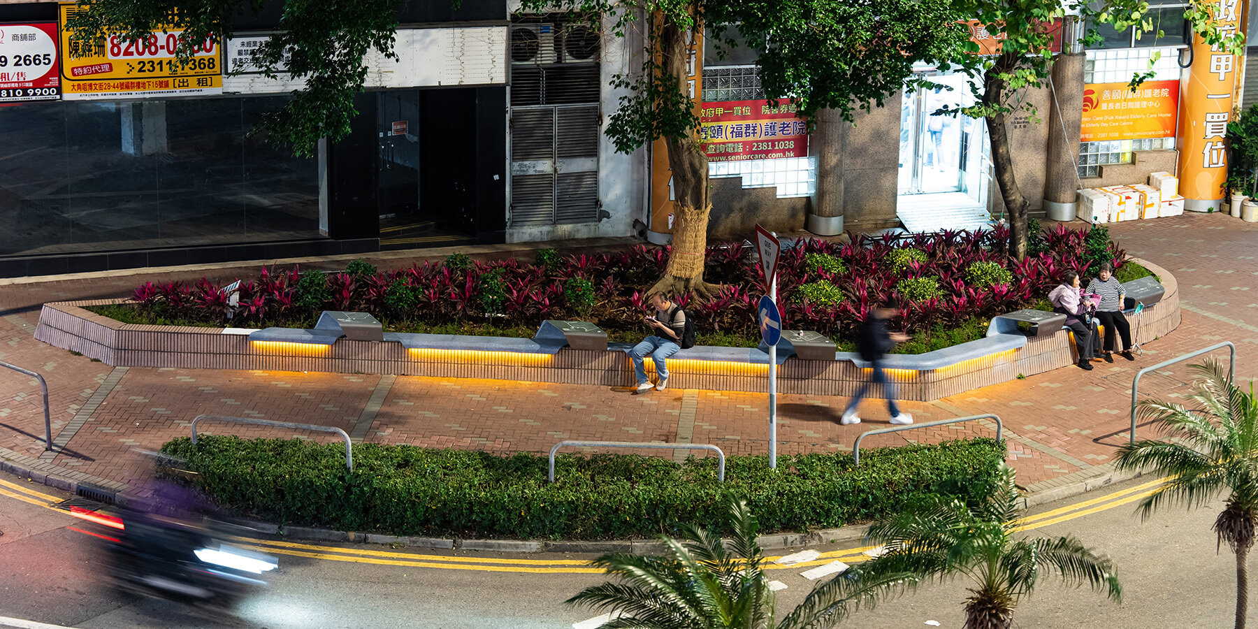 helical-urban-furniture-upcycled-surgical-masks-hong-kong-coastline-tidal-stories-design-py-designboom-1800-4
