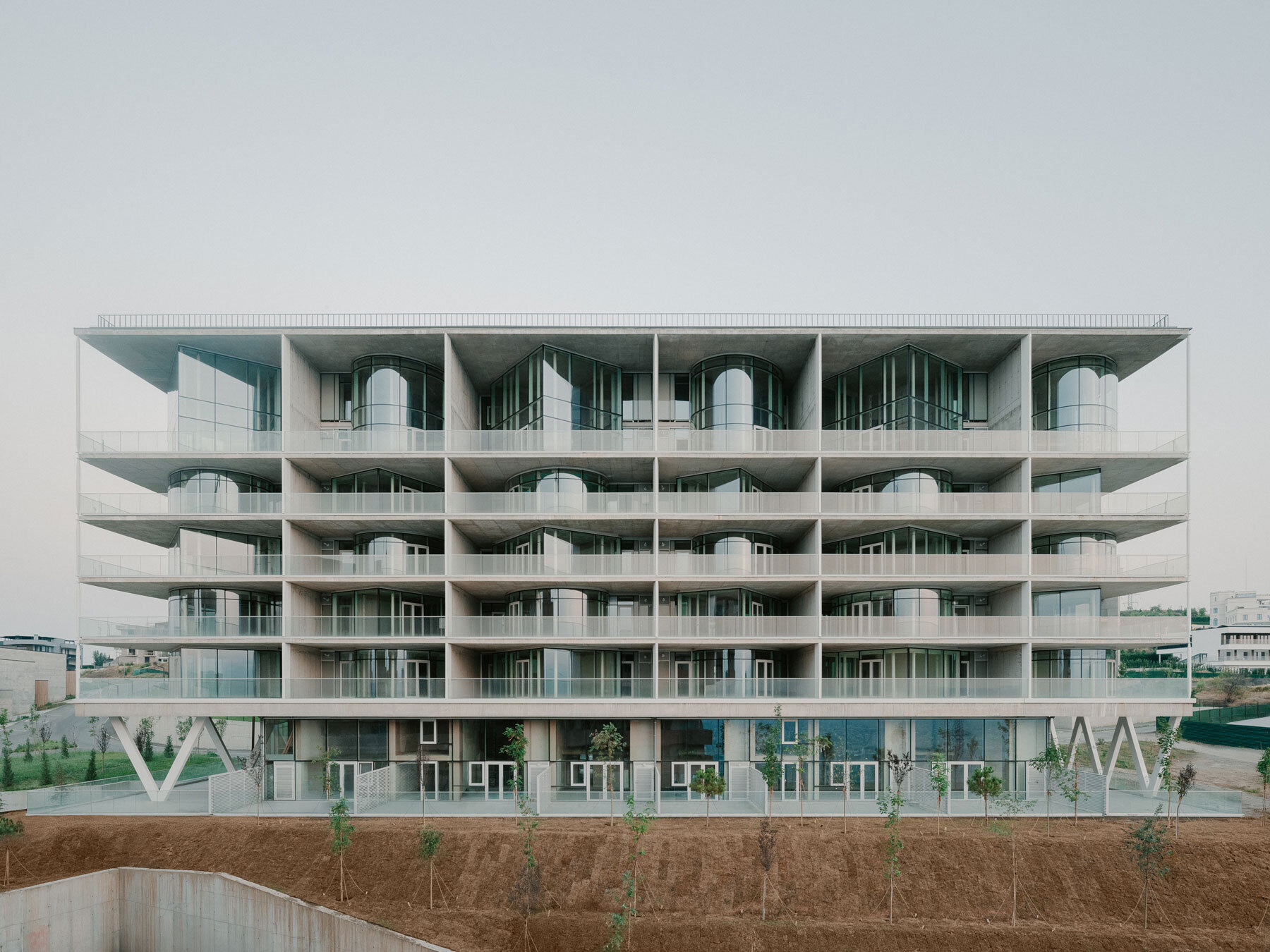 lisi-garden-house-architects-invention-seven-story-residential-building-georgia-designboom-1800-2