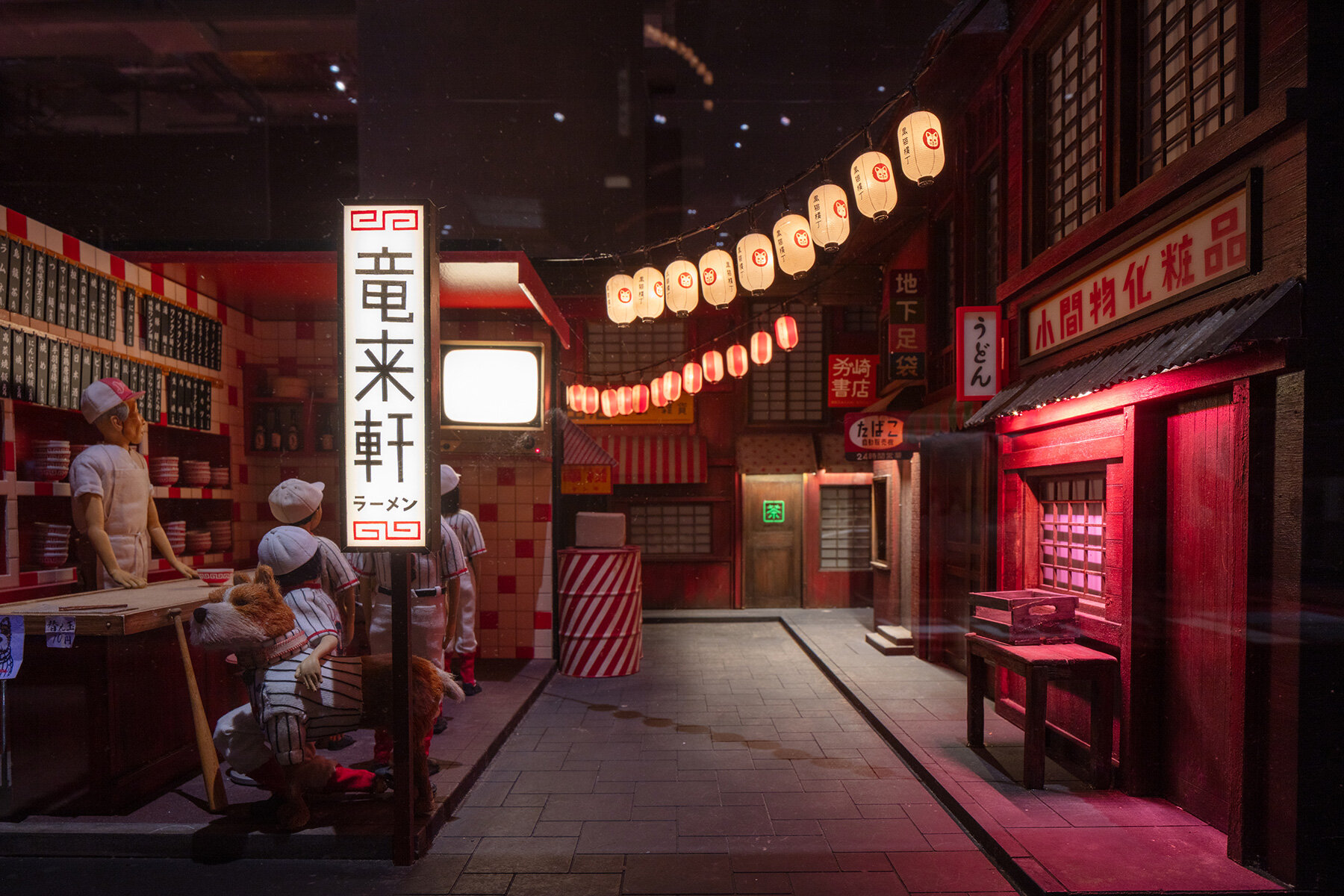 major-wes-anderson-retrospective-design-museum-700-archival-objects-designboom-large01