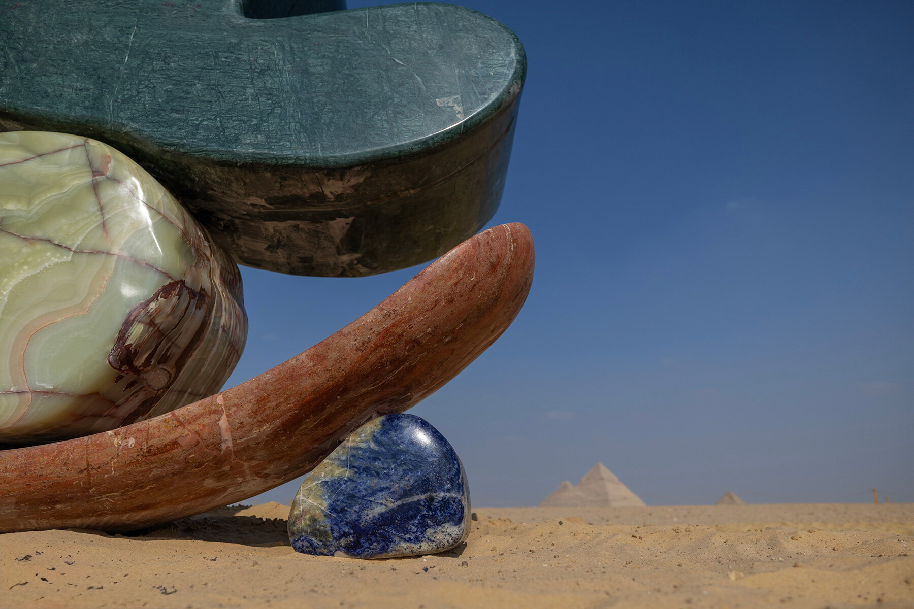 monumental-stone-sculptures-studioproba-solidnature-pyramids-artdegypte-designboom-large02