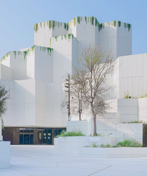 natural history museum abu dhabi by mecanoo opens with world-first dinosaur displays