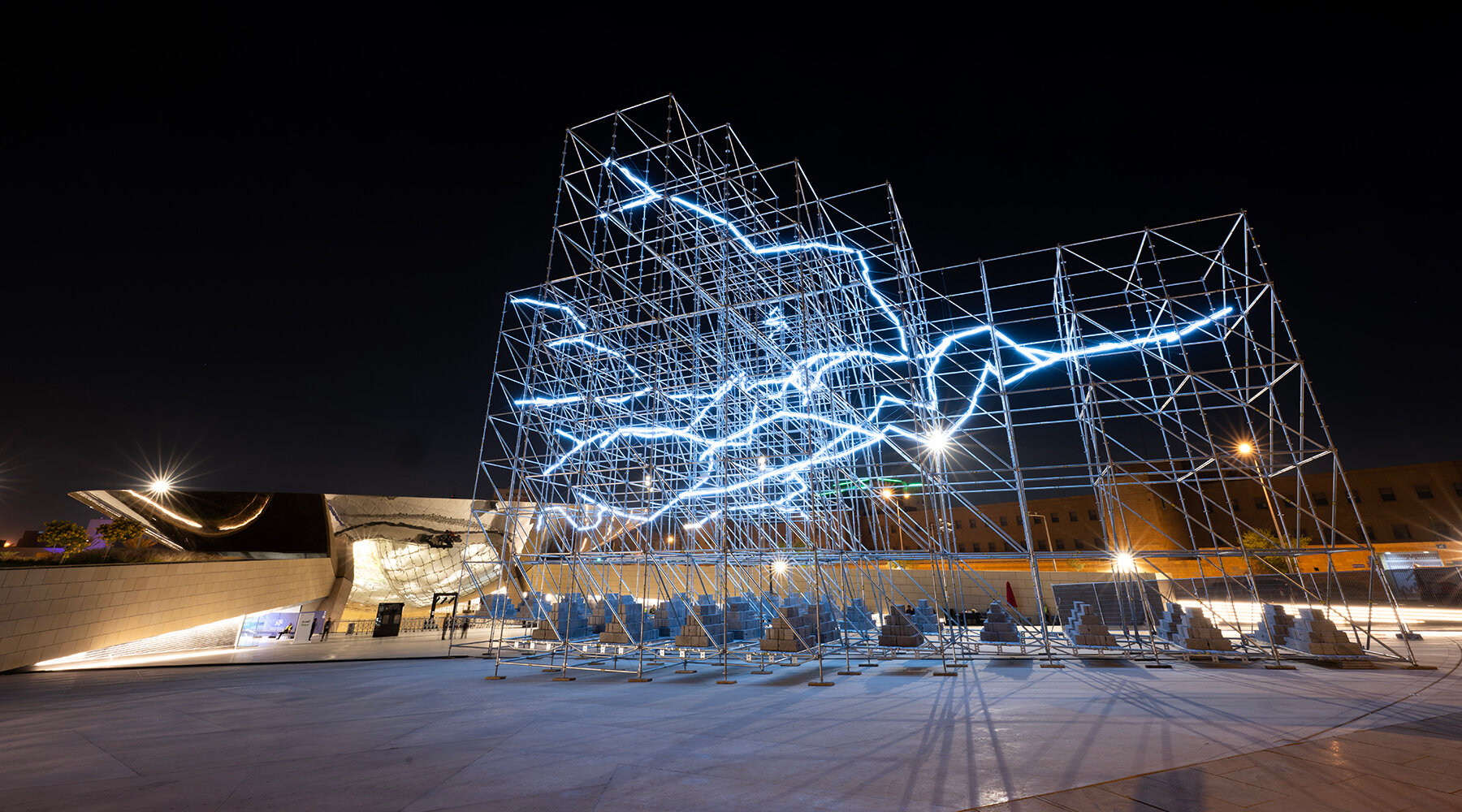 noor-riyadh-2025-festival-light-installations-designboom-03-fullwidth