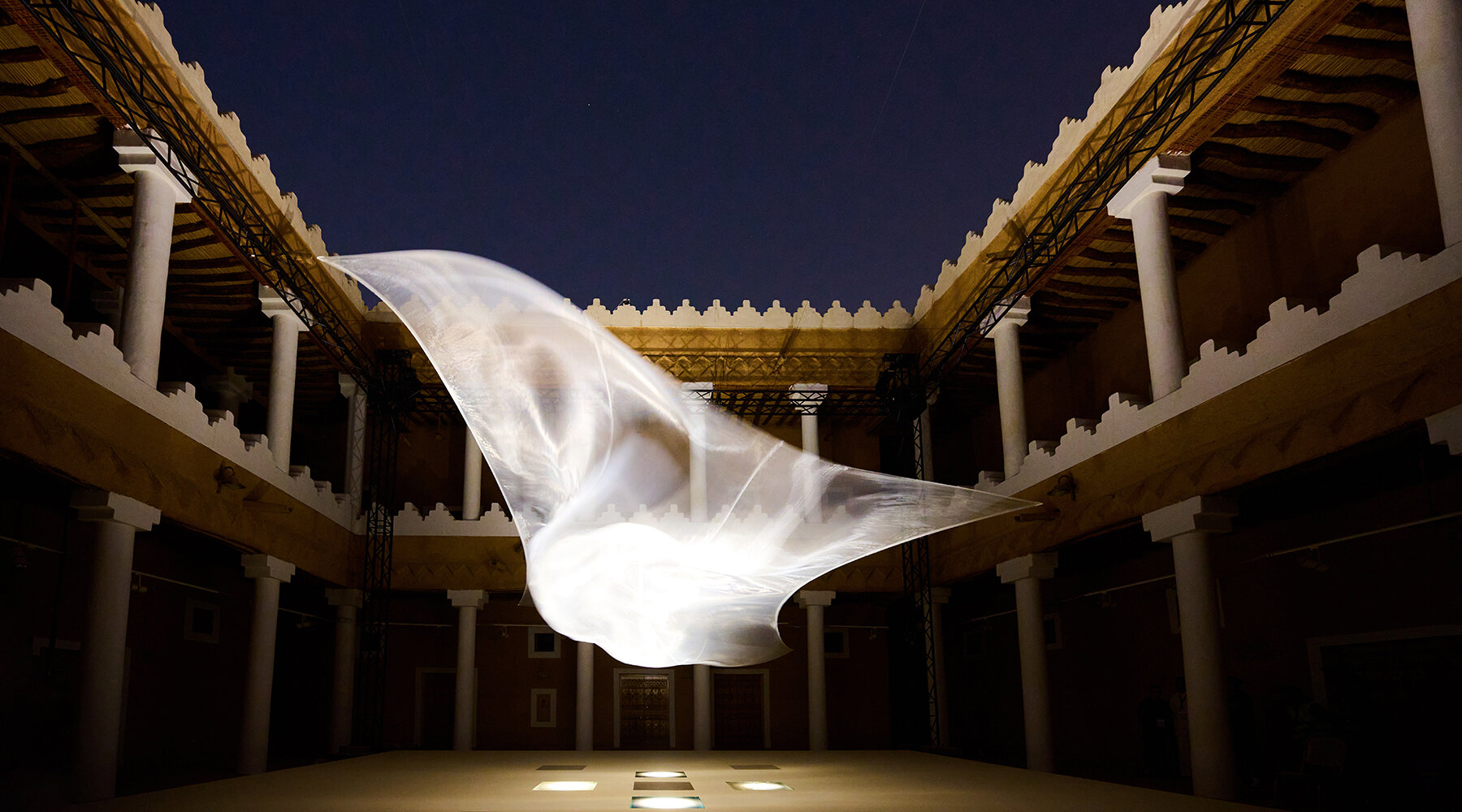 noor-riyadh-2025-festival-light-installations-designboom-fullwidth
