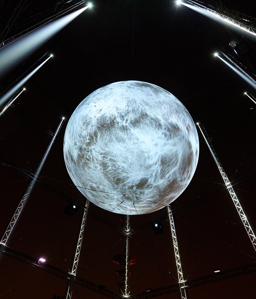 59 artistas iluminan la capital saudita con deslumbrantes obras de arte públicas para Noor Riyadh 2025