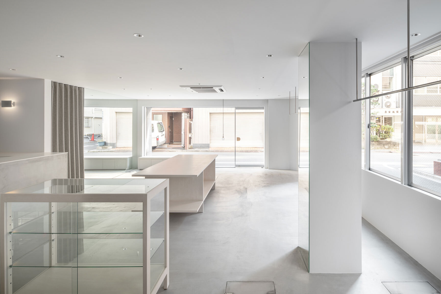 nude-design-weekender-shop-andel-women-apparel-store-tokyo-designboom-1800-3