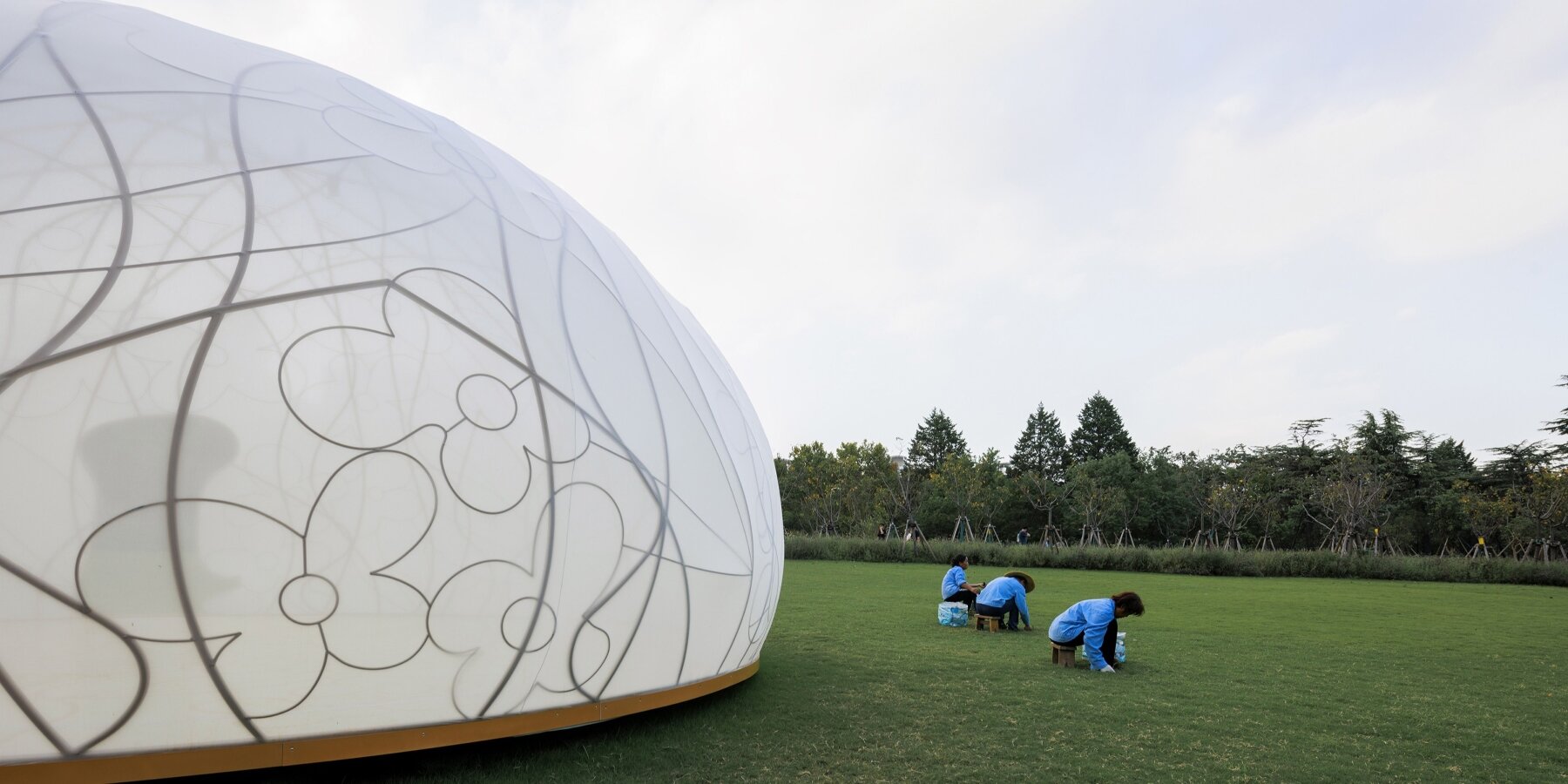 osmanthus-moon-temporary-public-art-installation-shanghai-hcch-studio-designboom-1800-4