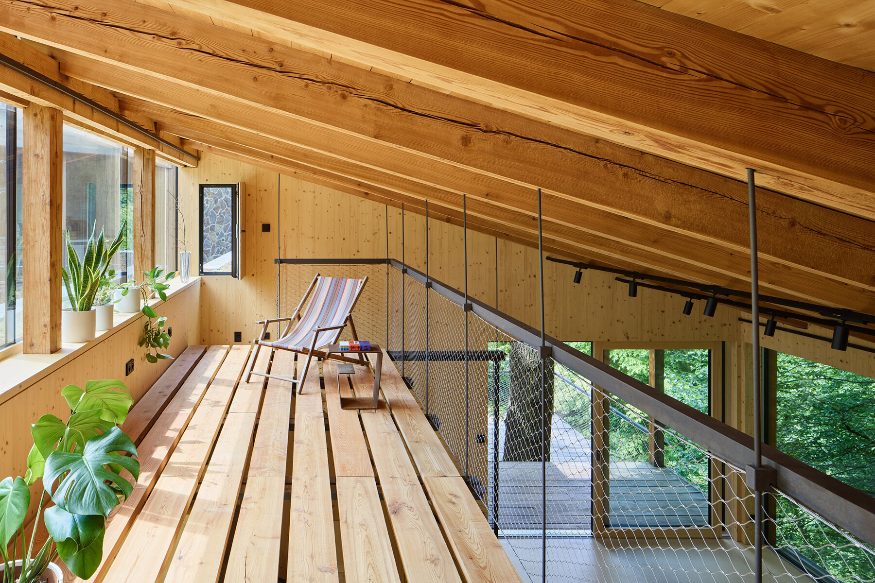 paiva-architekti-mednik-house-radek-ulehla-czech-republic-designboom-08a