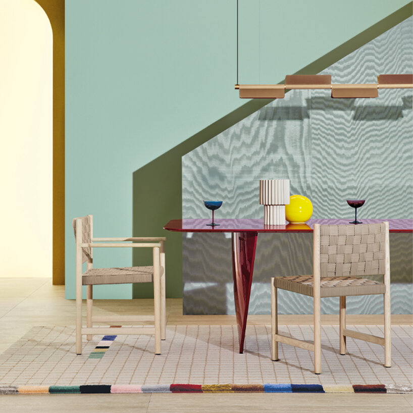 yusuke kawai transforma las tejas japonesas en la iluminación modular 'kawara' de pedrali