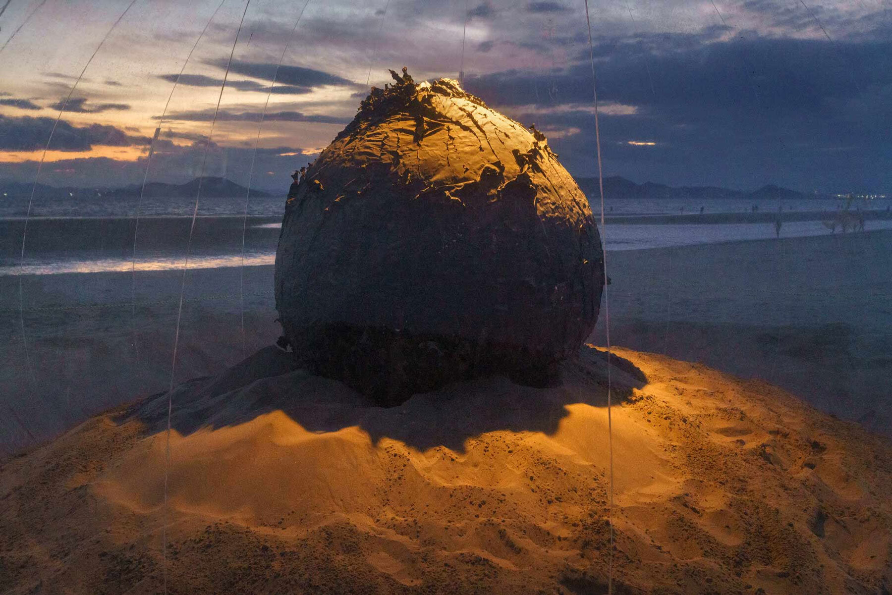 plastique-fantastique-fossil-based-inflatable-installation-busan-korea-designboom-1800-4