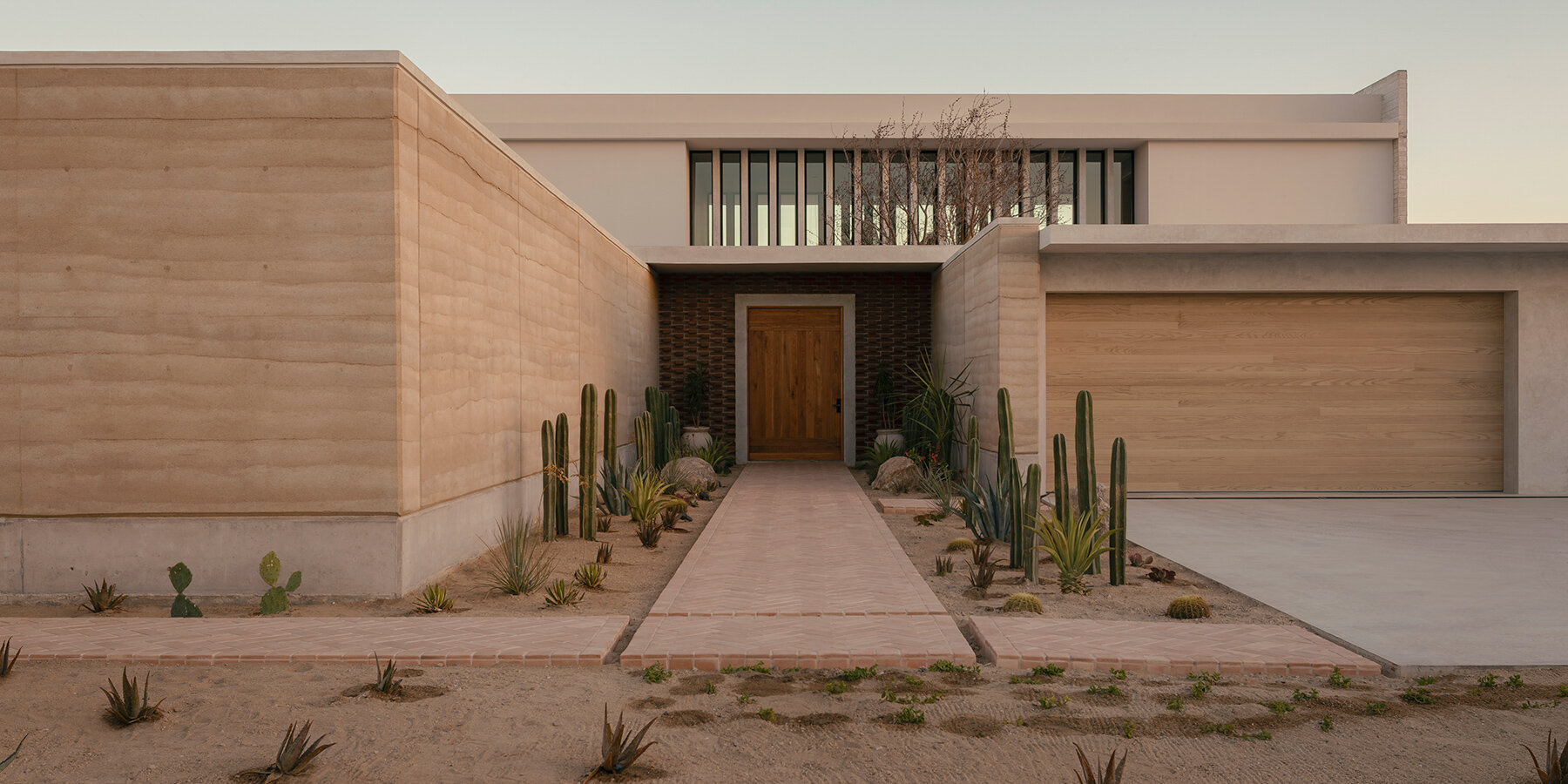 rammed-earth-residence-casa-del-este-jvl-architects-baja-california-sur-mexico-designboom-1800-2