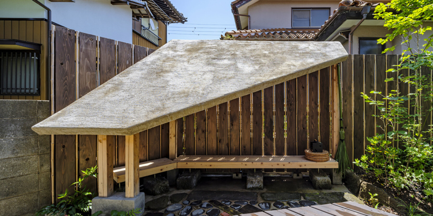 sekiyuan-waiting-area-kurosawa-kawara-ten-ichihara-city-chiba-japan-designboom-1800-2