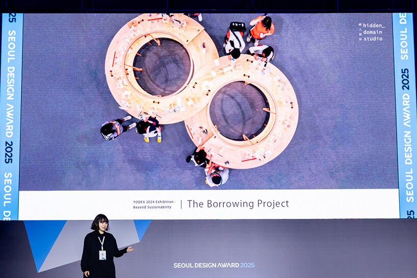 El centro de carga solar de panel plano de Nigeria gana el Premio de Diseño de Seúl 2025