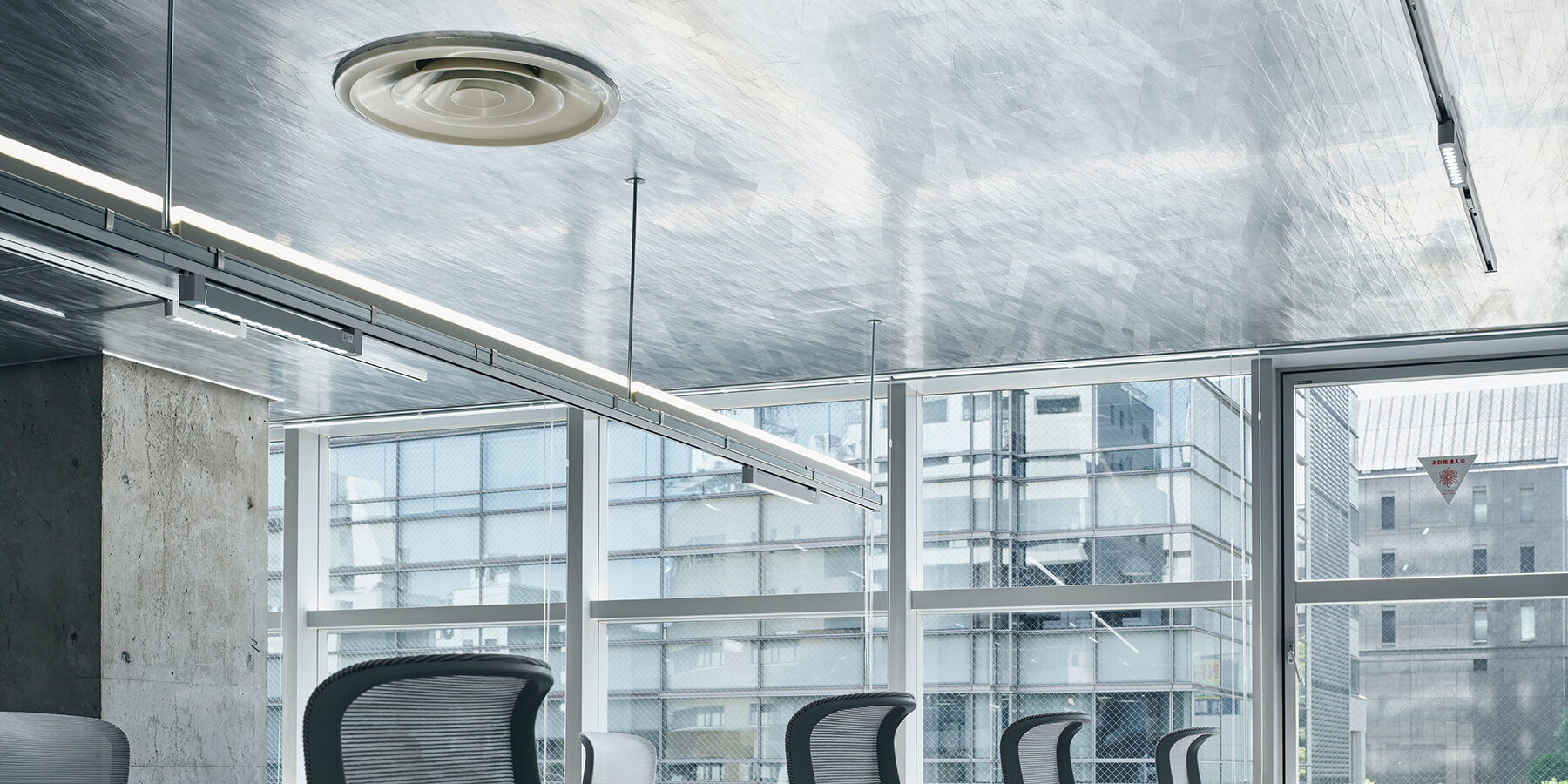 shueisha-toon-factory-office-phase-2-gamma-architects-designboom-1800-3