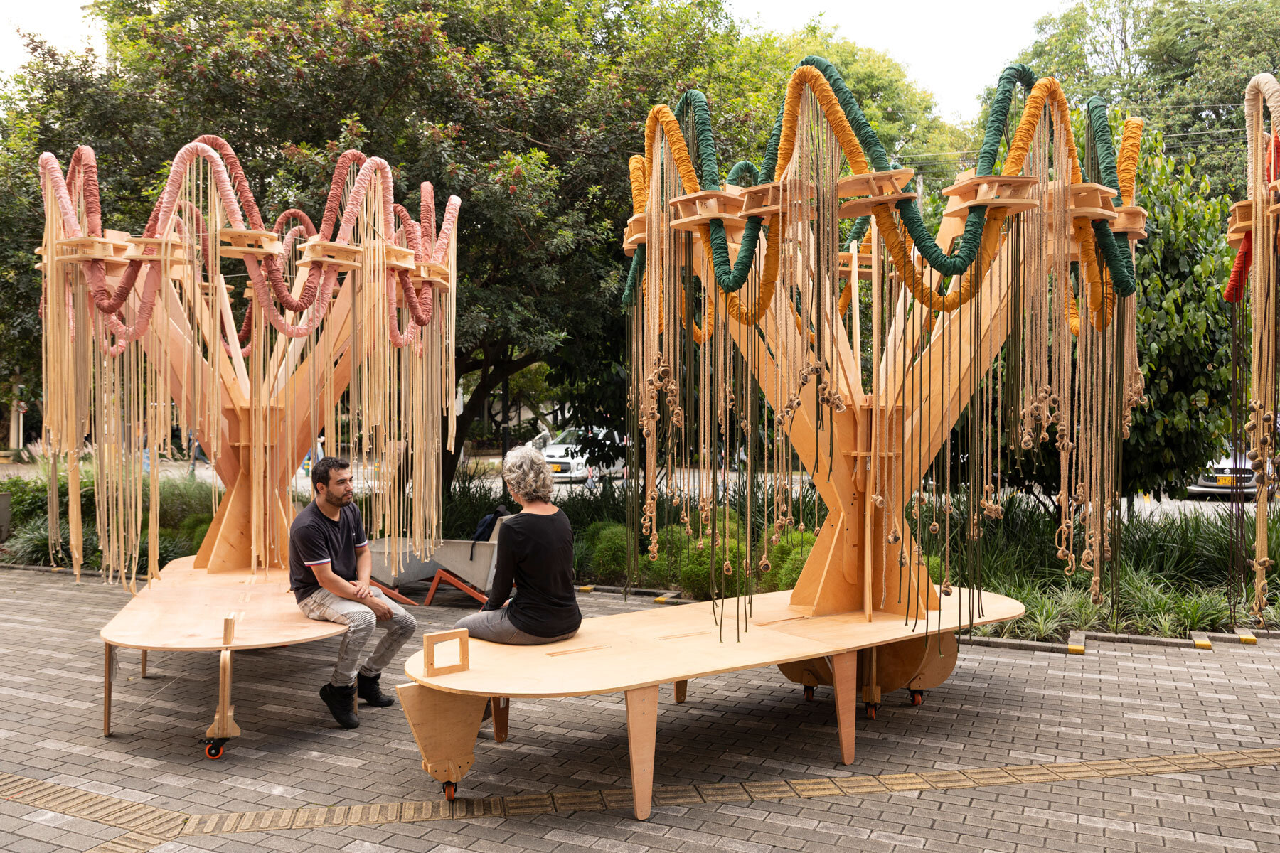 solar-trees-izaskun-chinchilla-architects-mobile-installations-public-squares-shade-designboom-1800-1