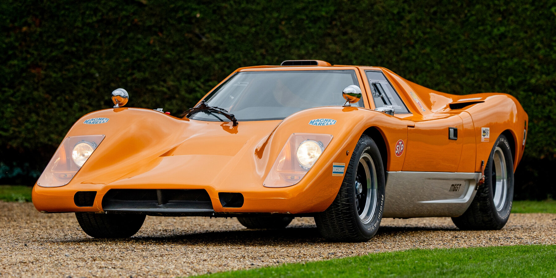 vintage-wacky-cars-60s-90s-exhibition-experimental-designs-mercedes-benz-world-designboom-ban2