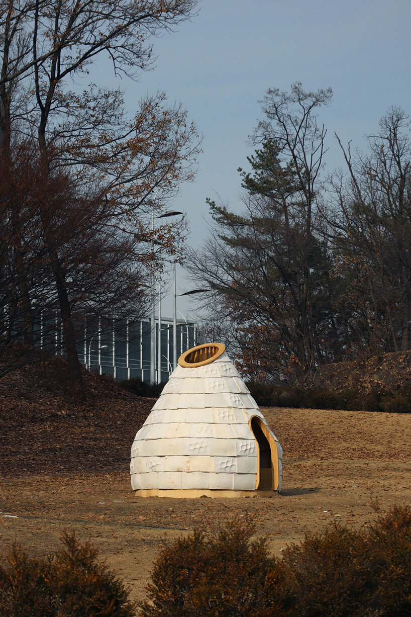 yong ju lee grows bio-integrated pavilion from mycelium using robotic 3D printing in seoul