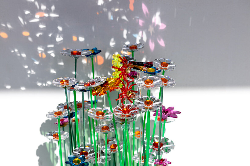 8,800 mirrored flowers from discarded acrylic reveal a data-driven portrait of the netherlands