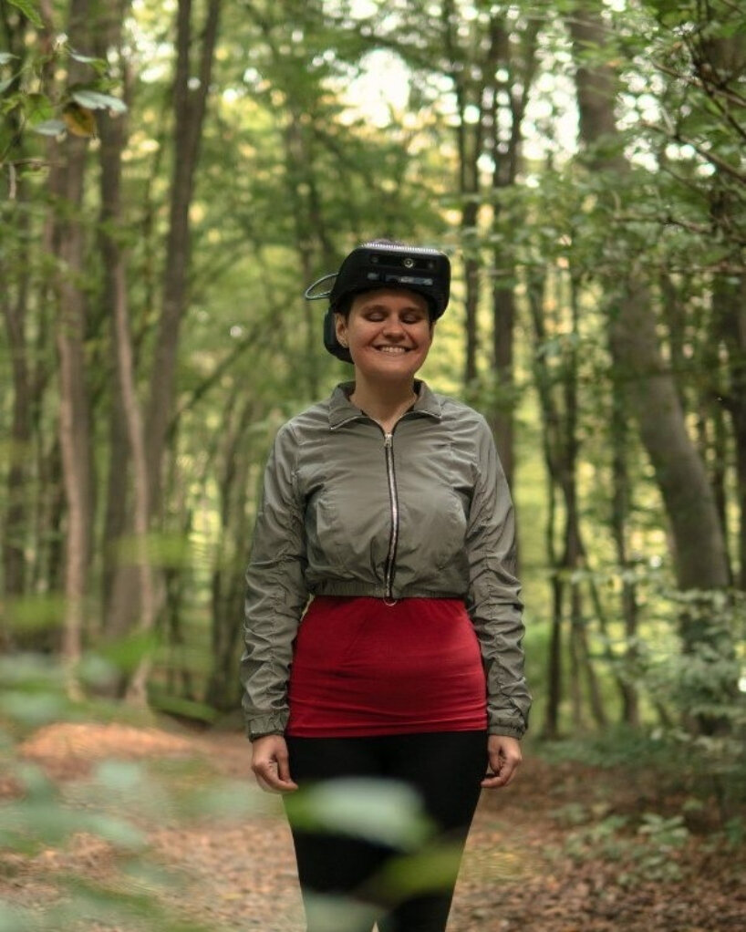 forehead glasses blind people