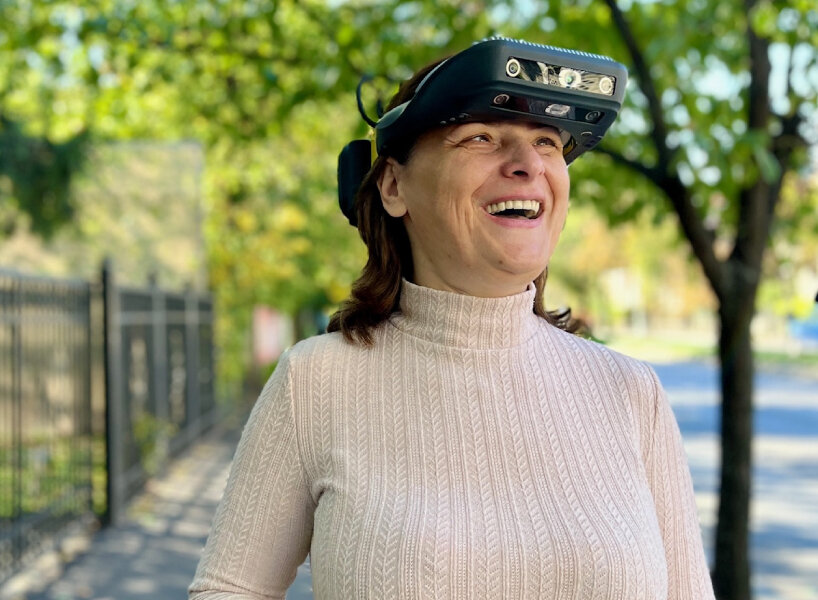 forehead glasses blind people