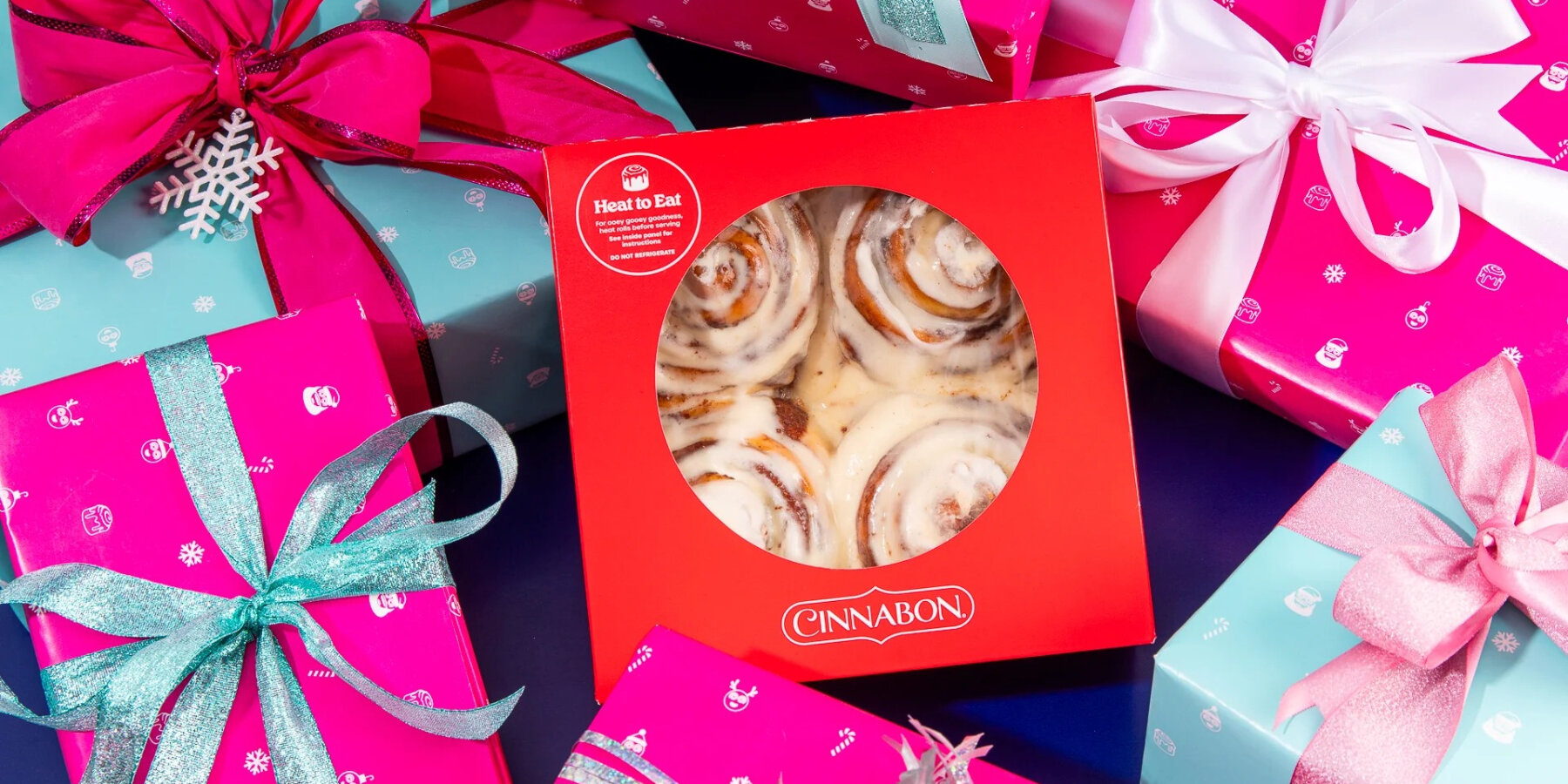 bacon-flavored-paper-lick-taste-gift-wrapping-designs-designboom-ban