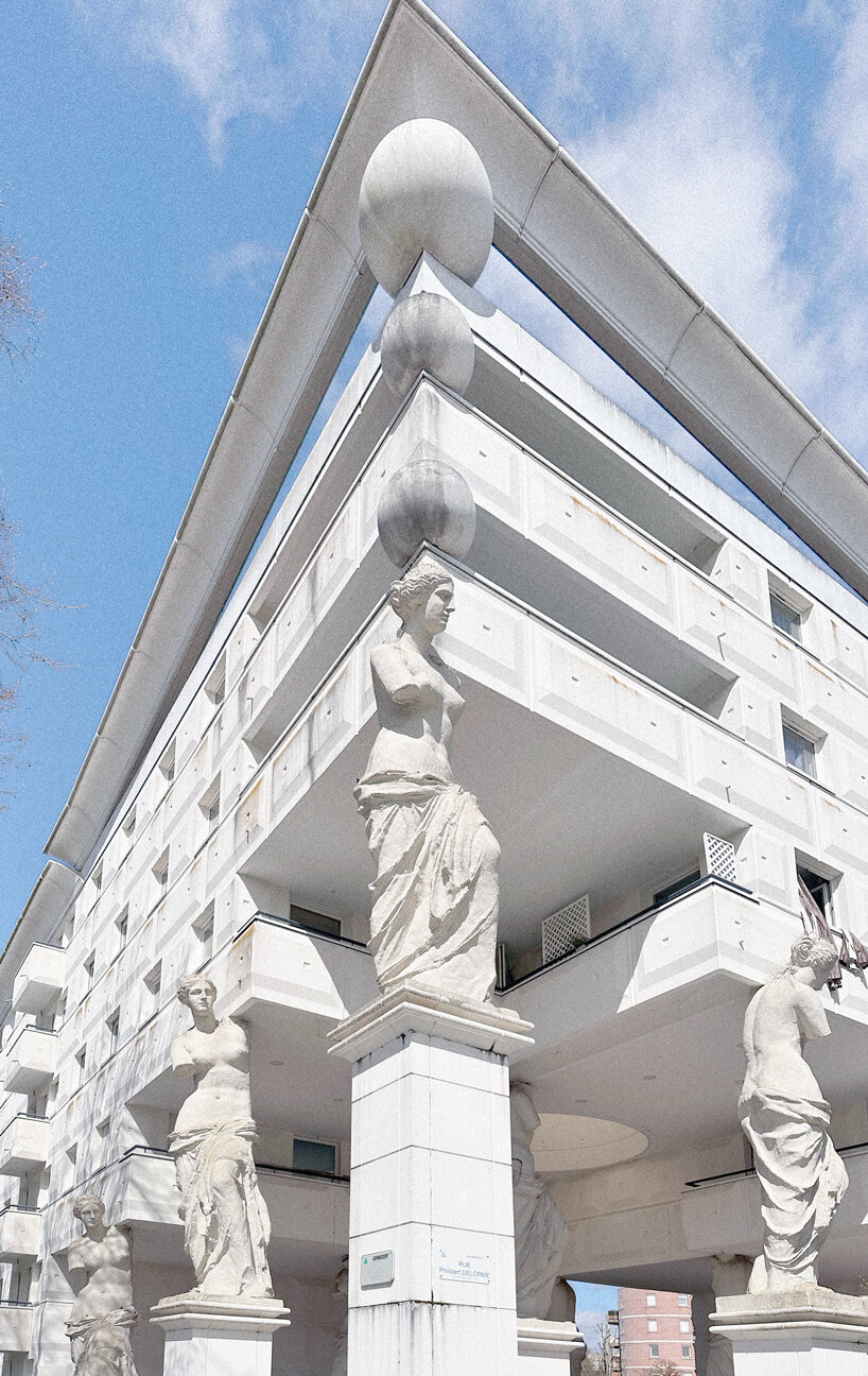 les caryatides de guyancourt: a photo essay on the postmodernist complex of suburban paris