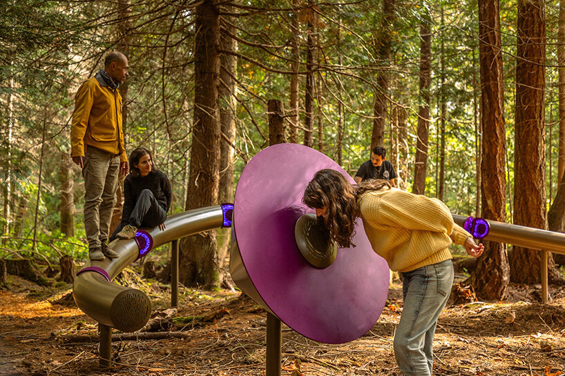 La instalación diaria de tous les jours armoniza las voces humanas con la ecología forestal de Canadá