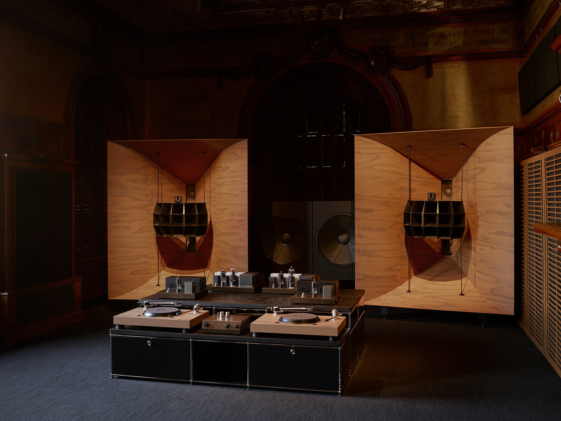 devon-turnbull-cooper-hewitt-hifi-pursuit-listening-room-dream-no-3-designboom-06a