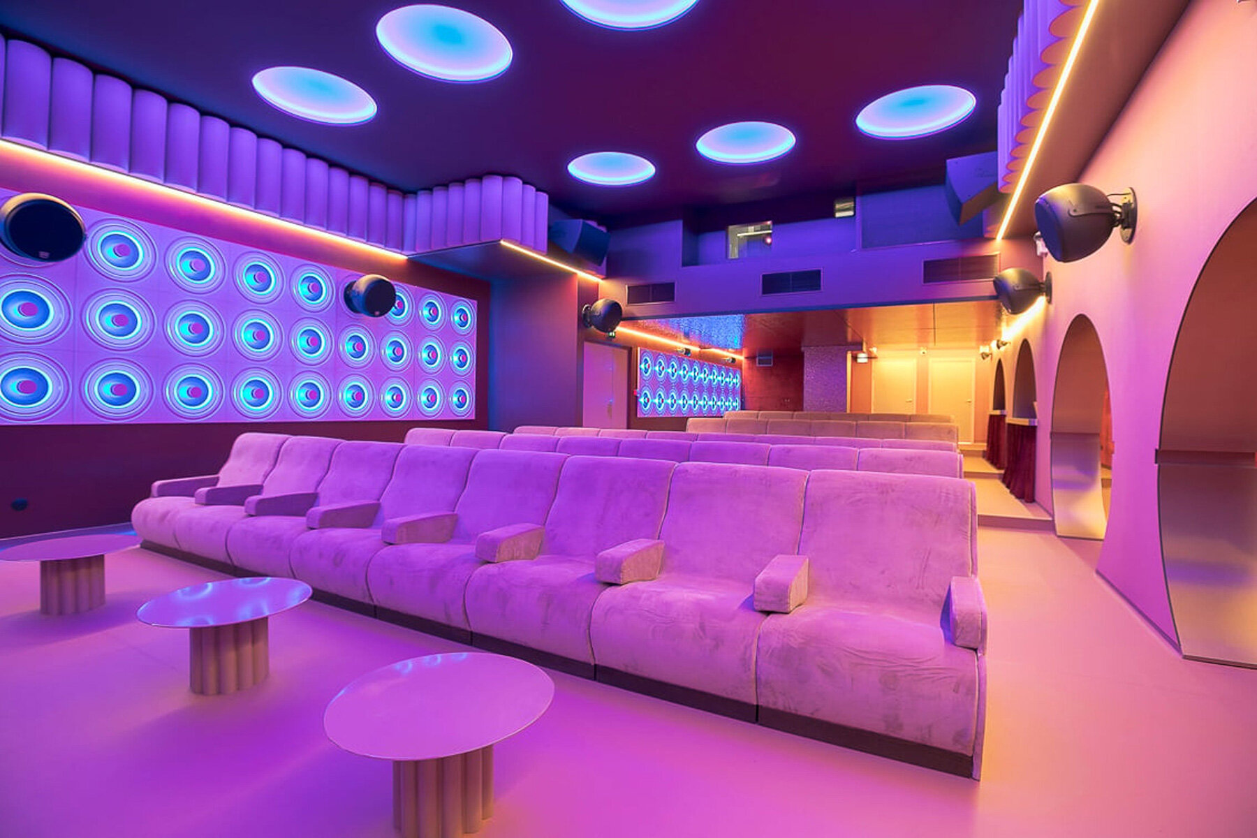 historic-cinema-paris-reborn-pink-tones-velvet-louis-denavaut-revamp-designboom-large01